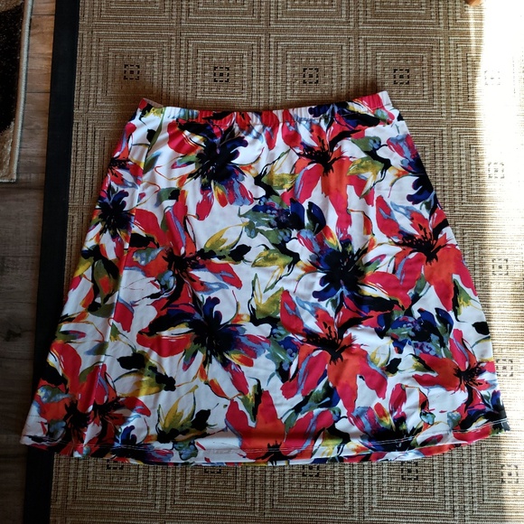 212 collection skirt
